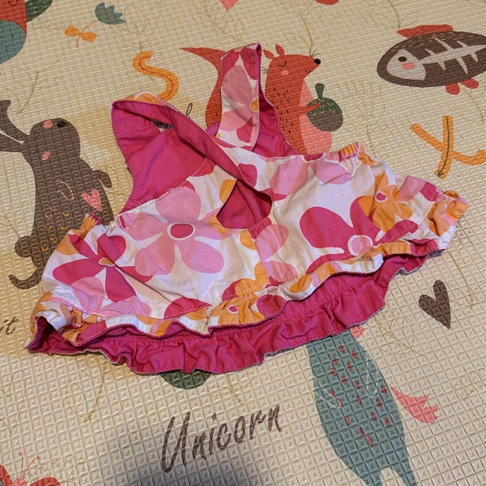 Tank top / Rompers - Picture 9 of 9